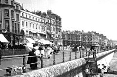 Grand-Parade-looking-East.-c1910.